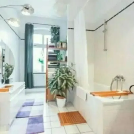 Private Bedroom Near Alexanderplatz In Sharing Ubytování v soukromí *