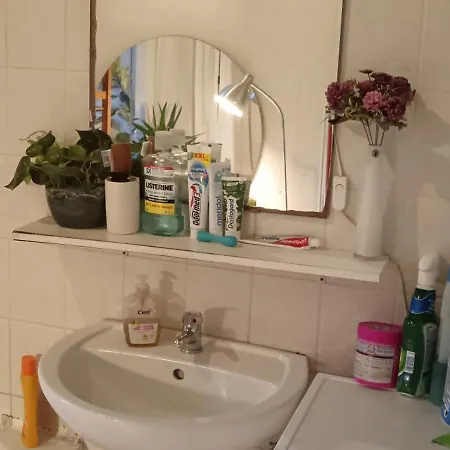 Private Bedroom Near Alexanderplatz In Sharing Accommodatie bij particulieren