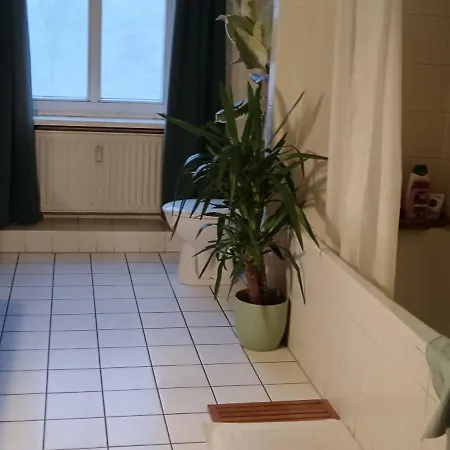 Private Bedroom Near Alexanderplatz In Sharing Accommodatie bij particulieren *