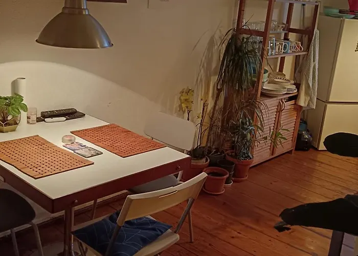 Private Bedroom Near Alexanderplatz In Sharing