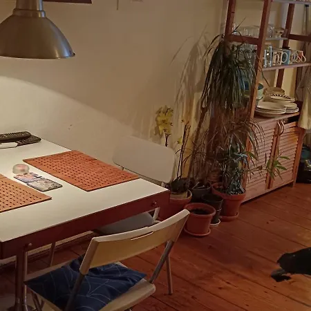 Private Bedroom Near Alexanderplatz In Sharing